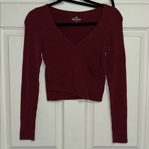 Hollister Women's Red Ribbed Top